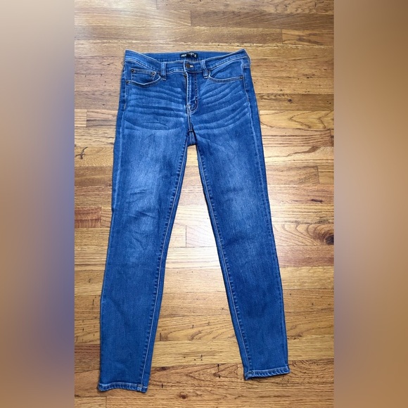 J. Crew Mercantile Skinny Jeans - Picture 4 of 6